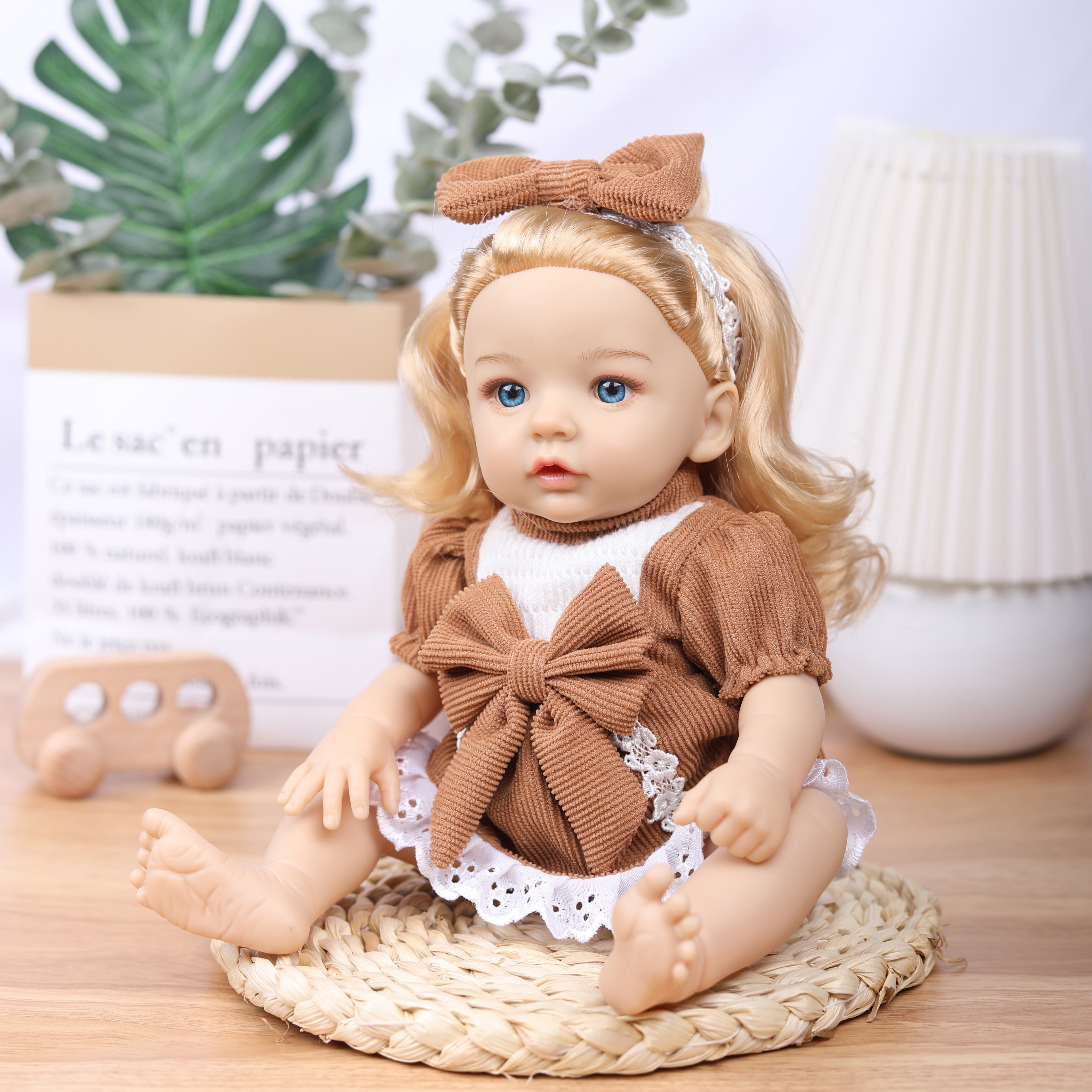 AKODEERD Realistic Newborn Baby Doll - 12-Inch Anime
